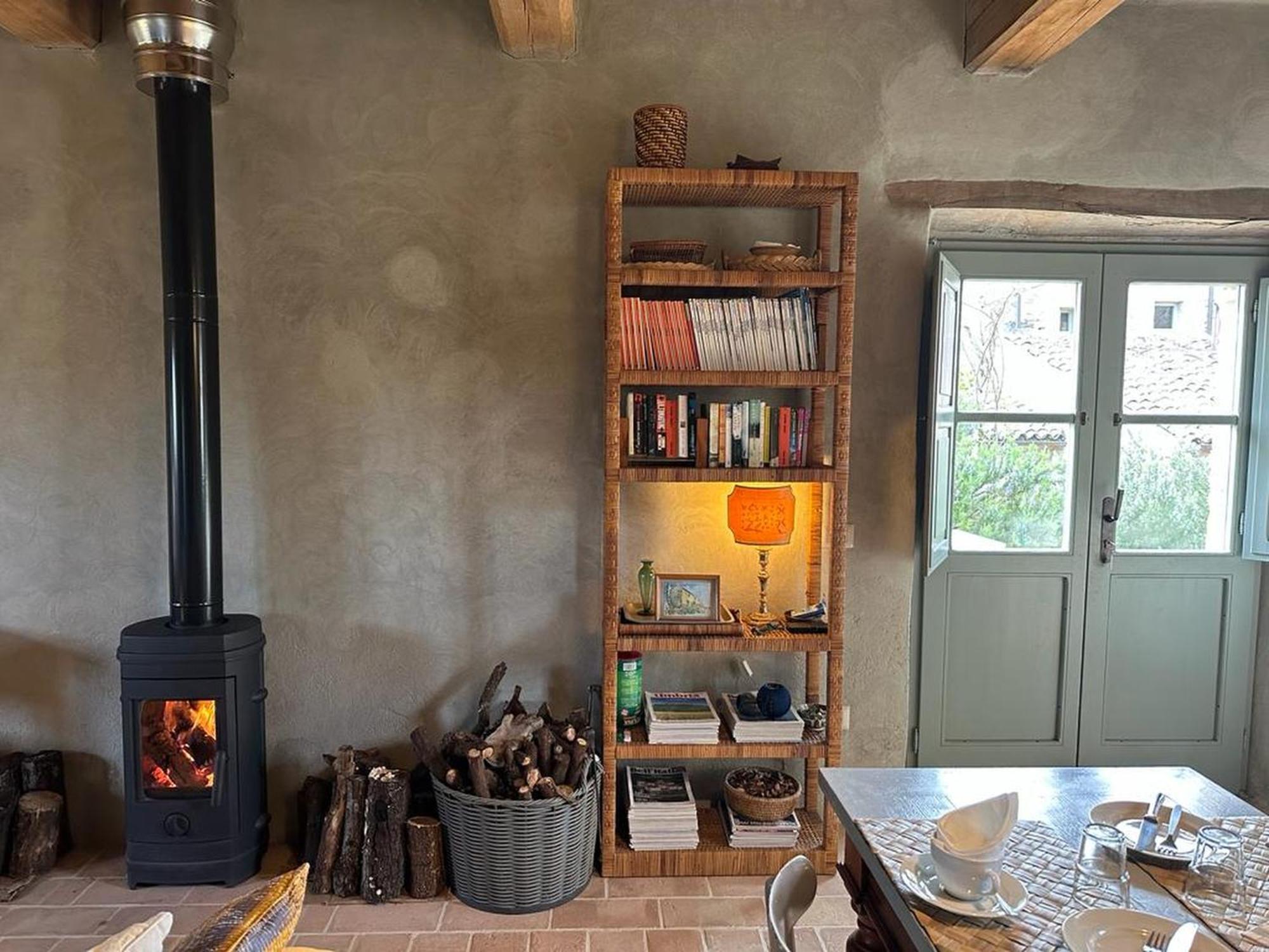 Borgo Cardaneto Bed & Breakfast Montone  Bagian luar foto