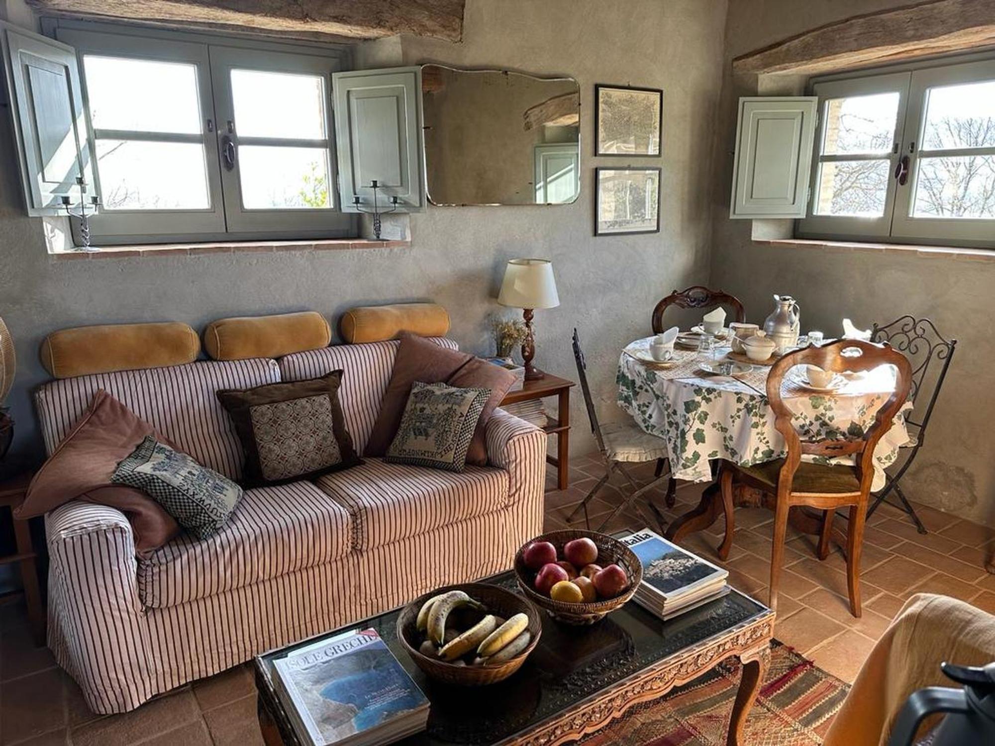 Borgo Cardaneto Bed & Breakfast Montone  Bagian luar foto